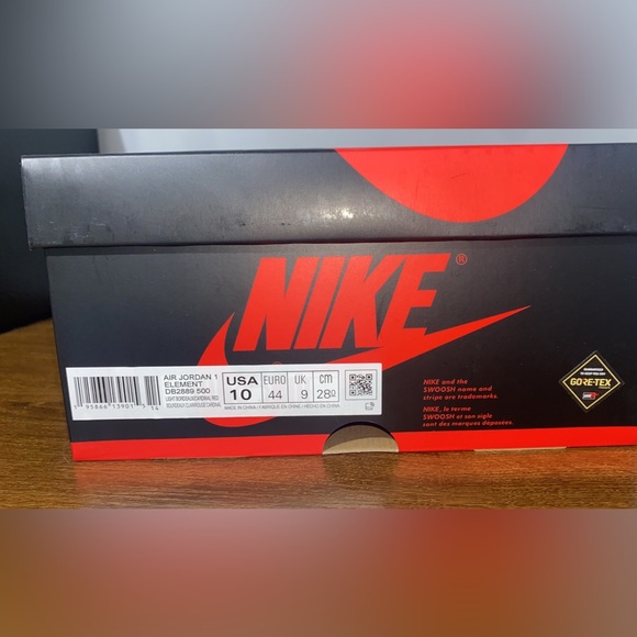 Air Jordan 1 High Element Gore-Tex Berry - Picture 7 of 7